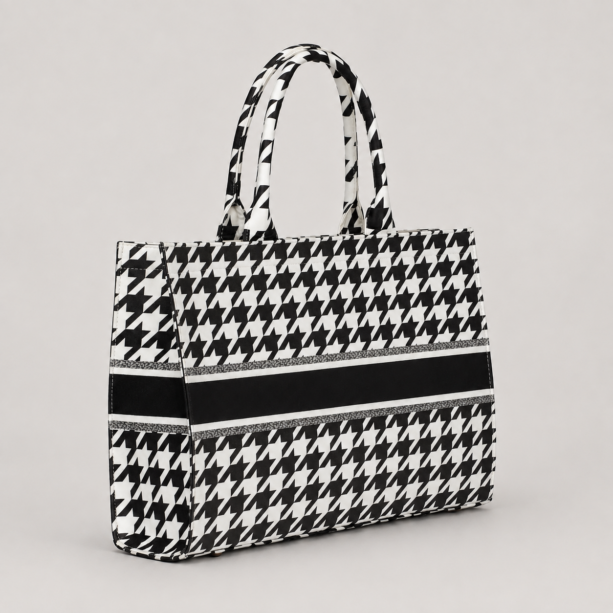 White And Black Print Customize Hand Bag For Women — image 2