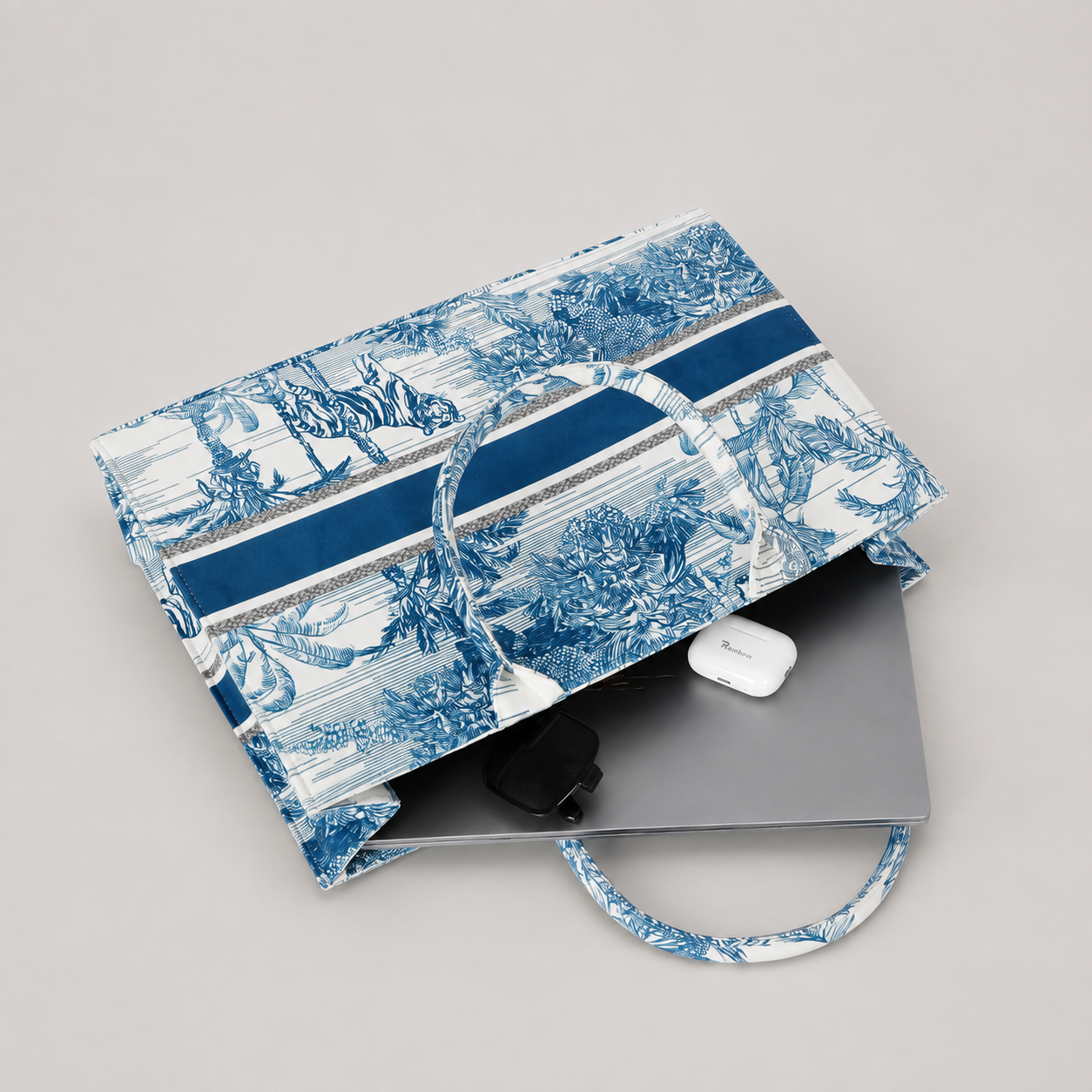 White And Blue Forest Print Customize Hand Bag For Women — image 3
