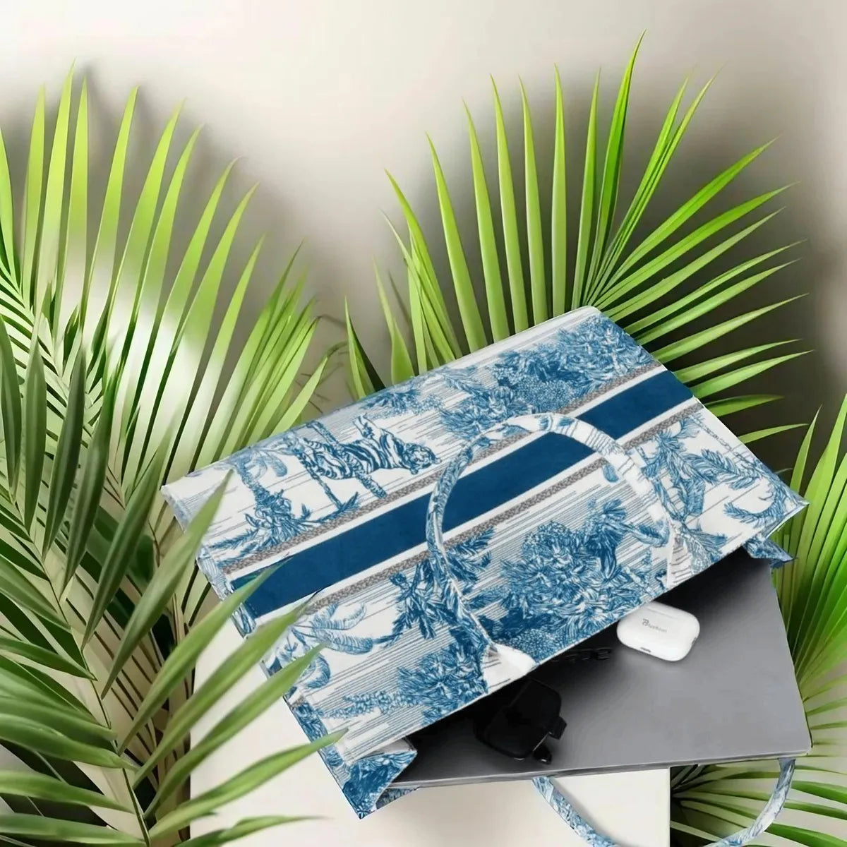 Waterproof  White And Blue Forest Print Customize Hand Bag For Women