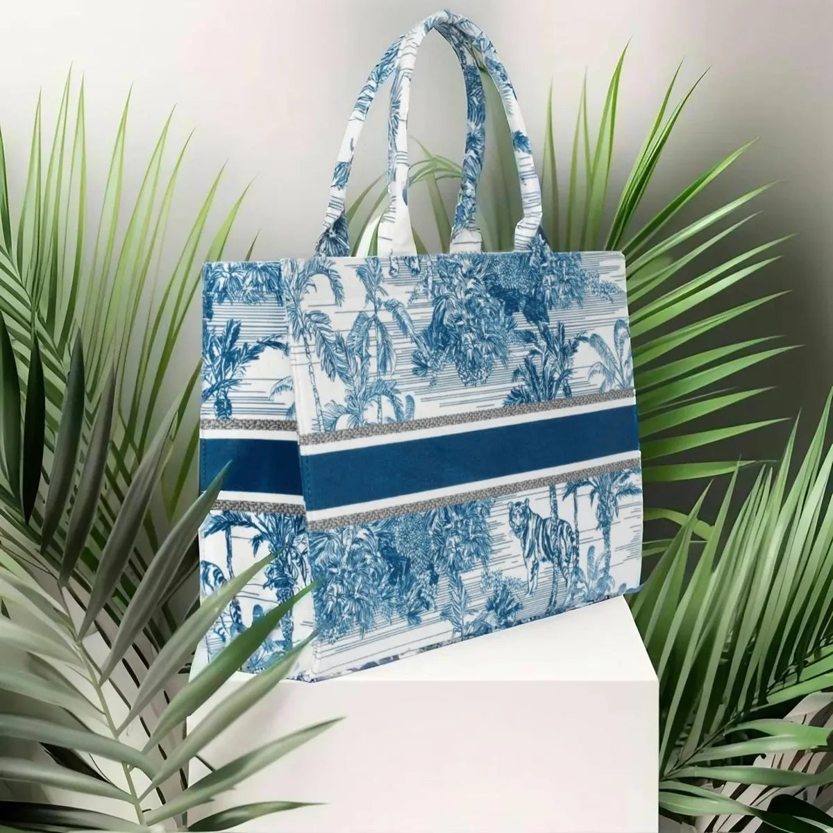 Waterproof  White And Blue Forest Print Customize Hand Bag For Women