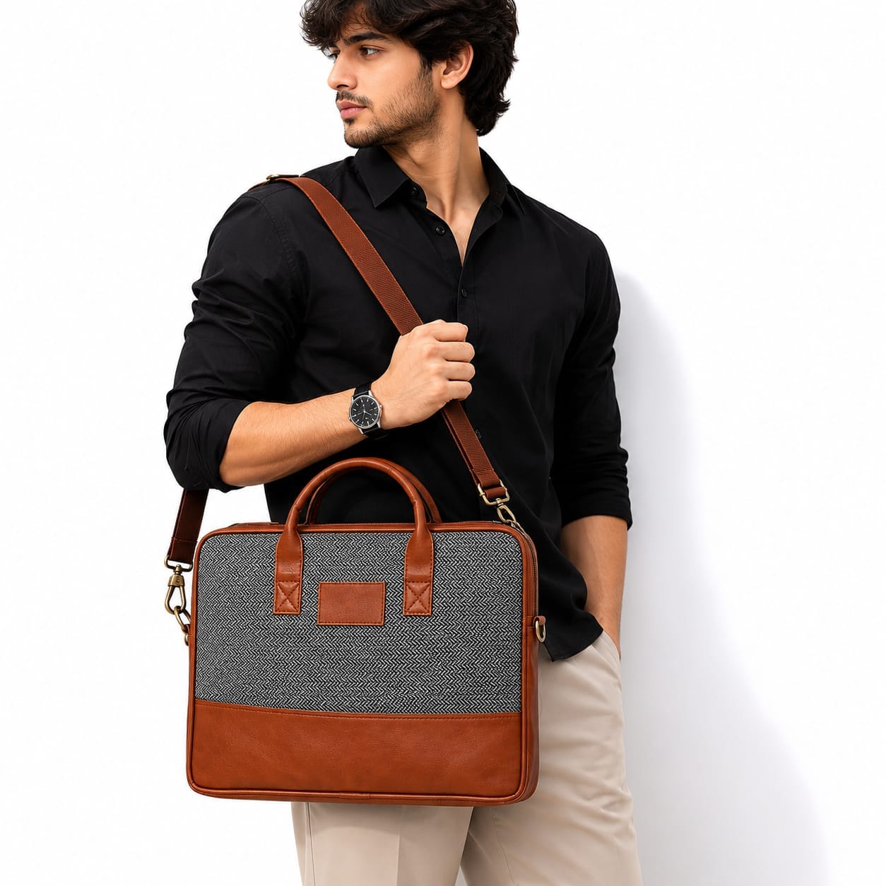 Classic Laptop Bag – Timeless Style Meets Everyday Function