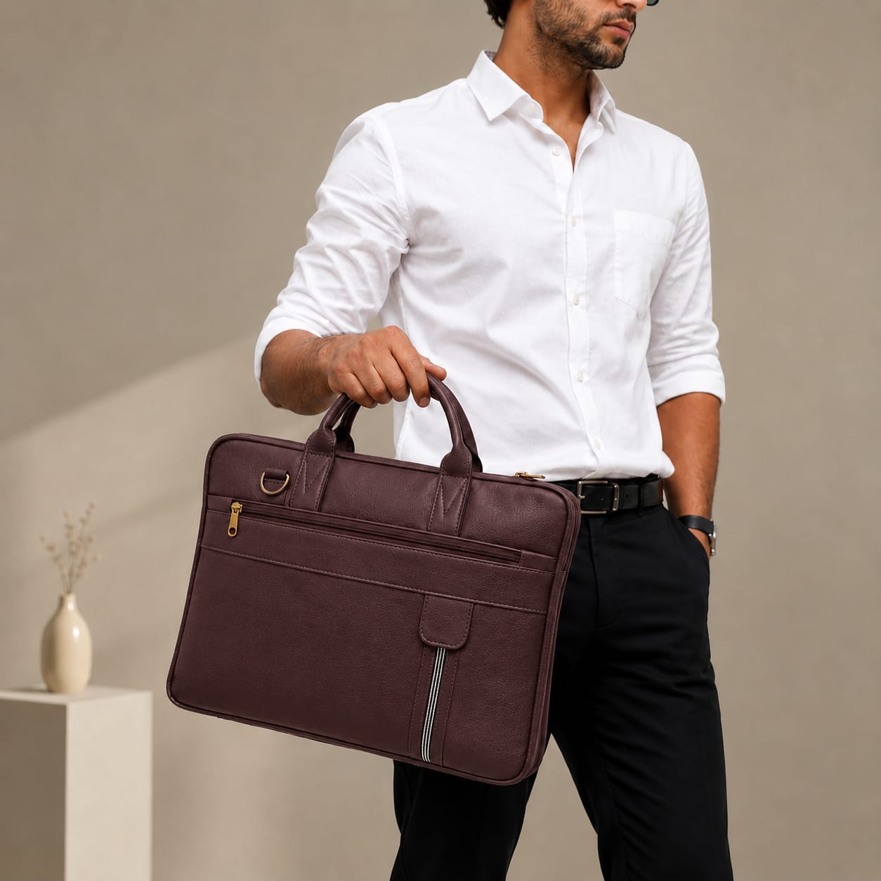 Retro Brown Laptop Bag – Elegant, Functional & Professional