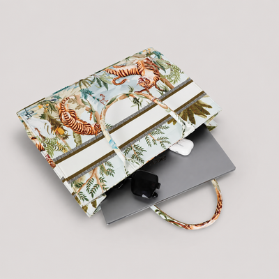 White Tiger Print Customize Hand Bag For Women — image 3