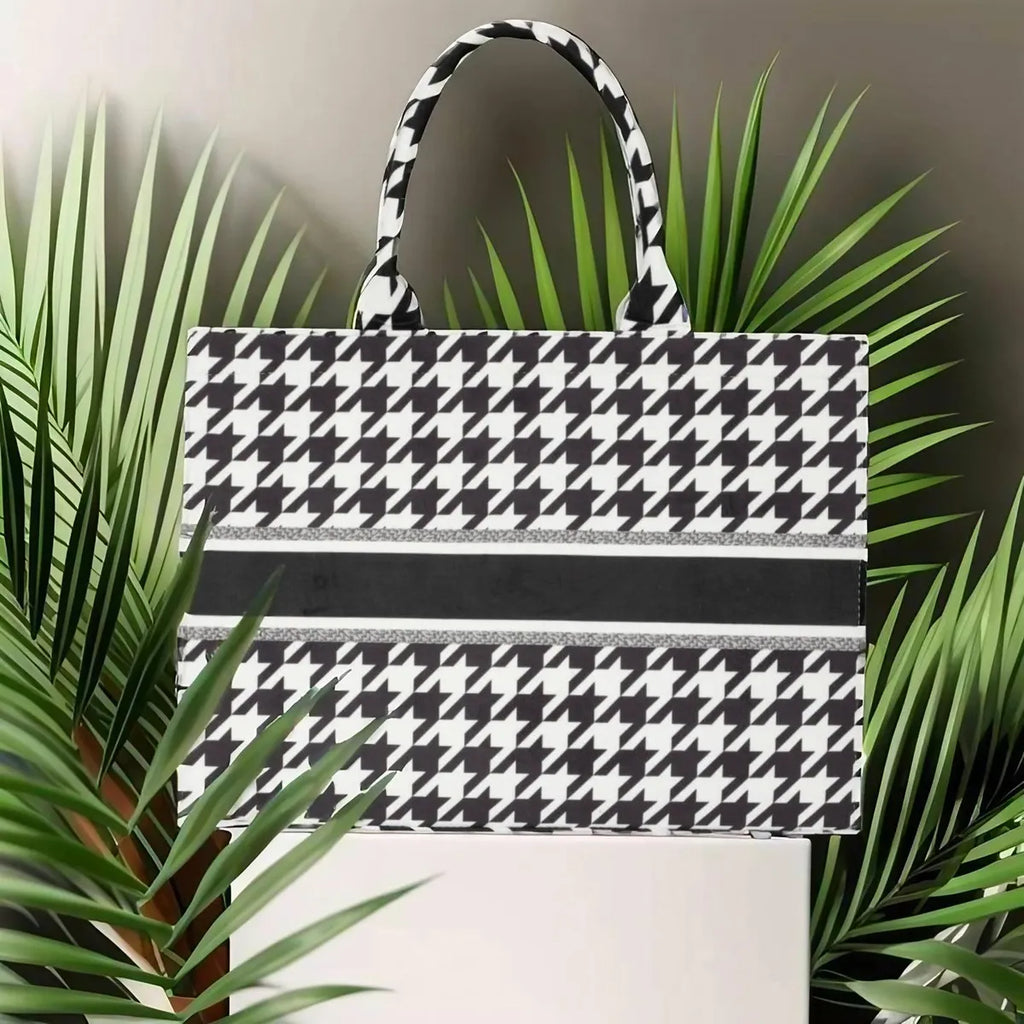 White And Black Print Customize Hand Bag For Women