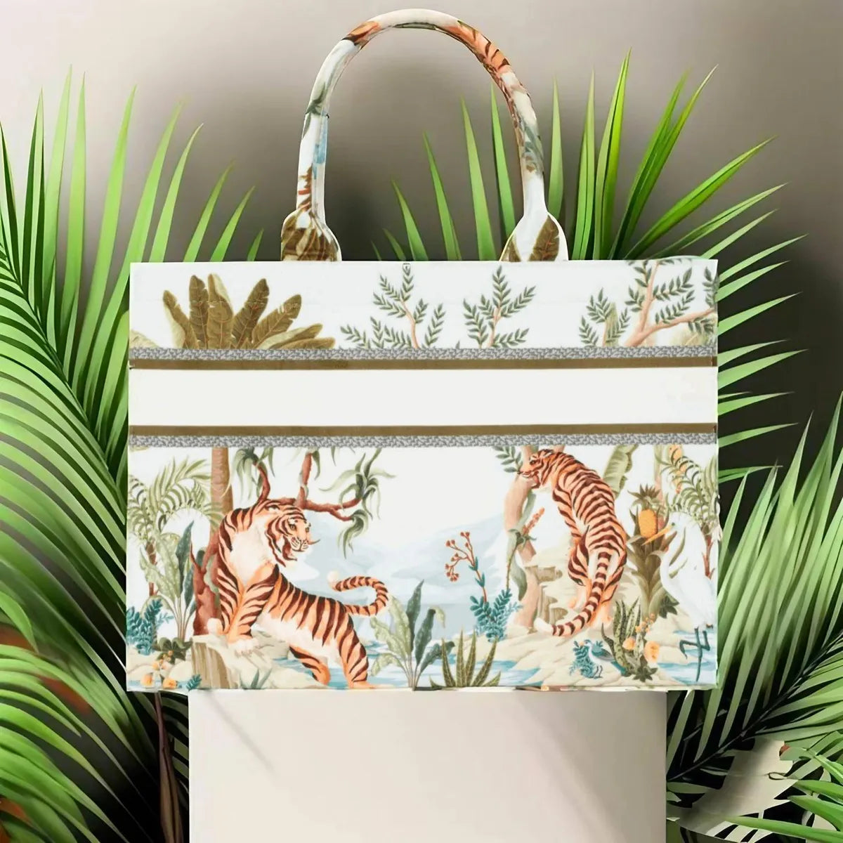 White Tiger Print Customize Hand Bag For Women