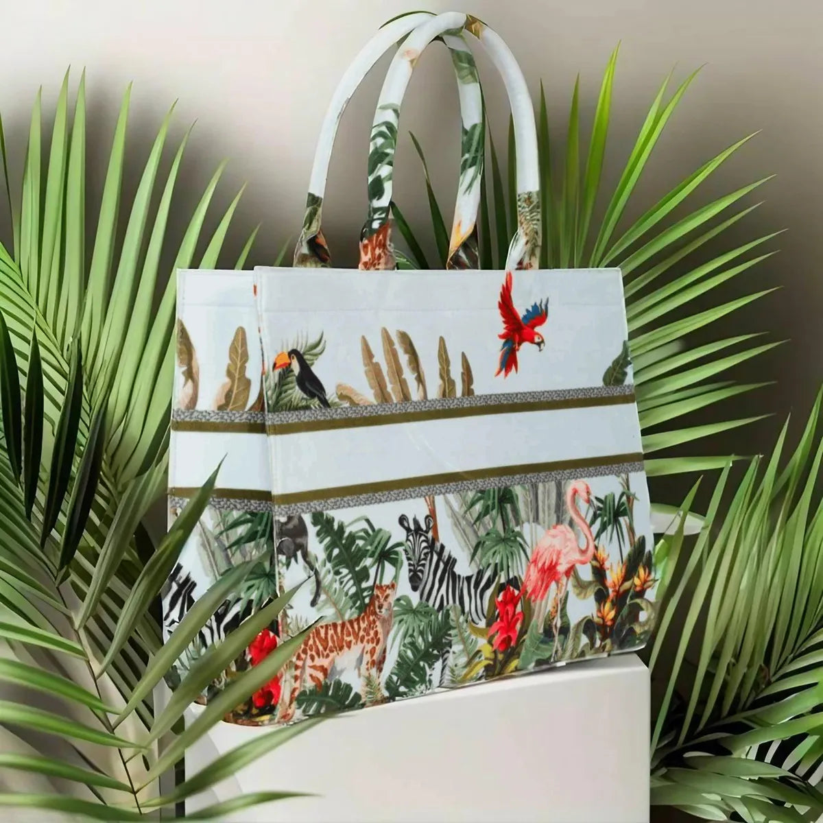 White Bird Print Customize Hand Bag For Women